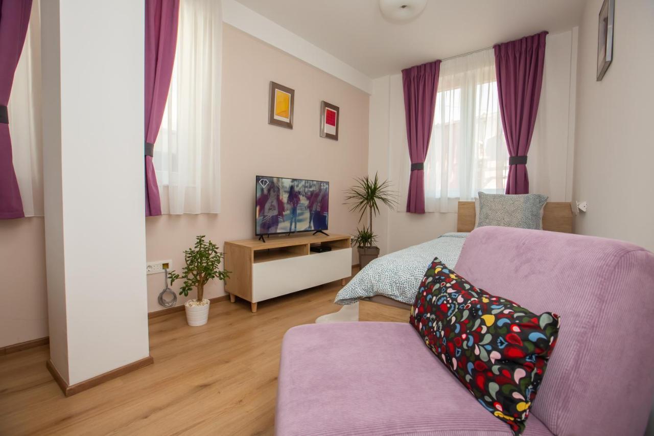 Charming Apartment In Shtip'S Downtown Štip Esterno foto